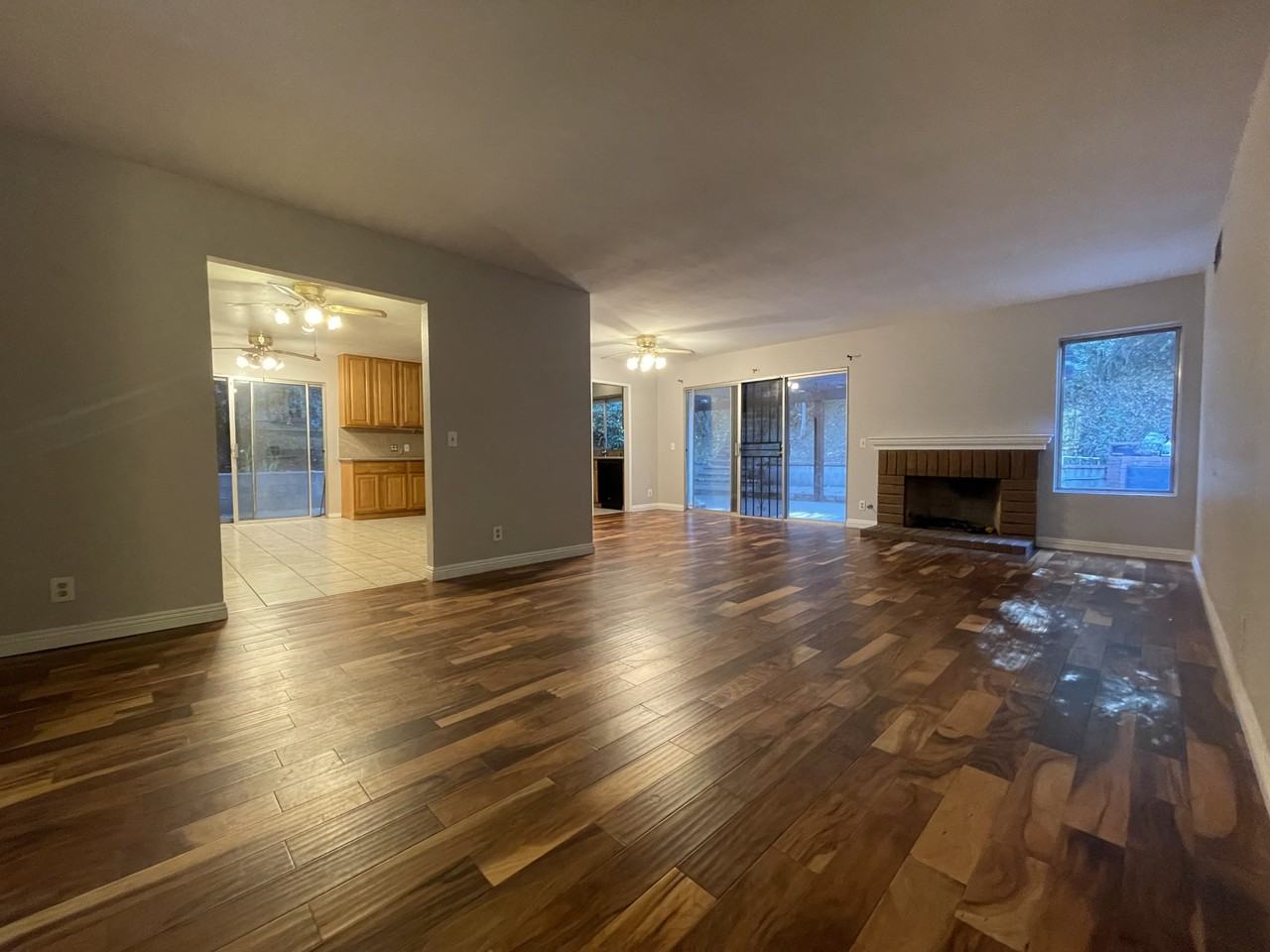 1868 W Phillips Dr #NA - Photo 3 of 30