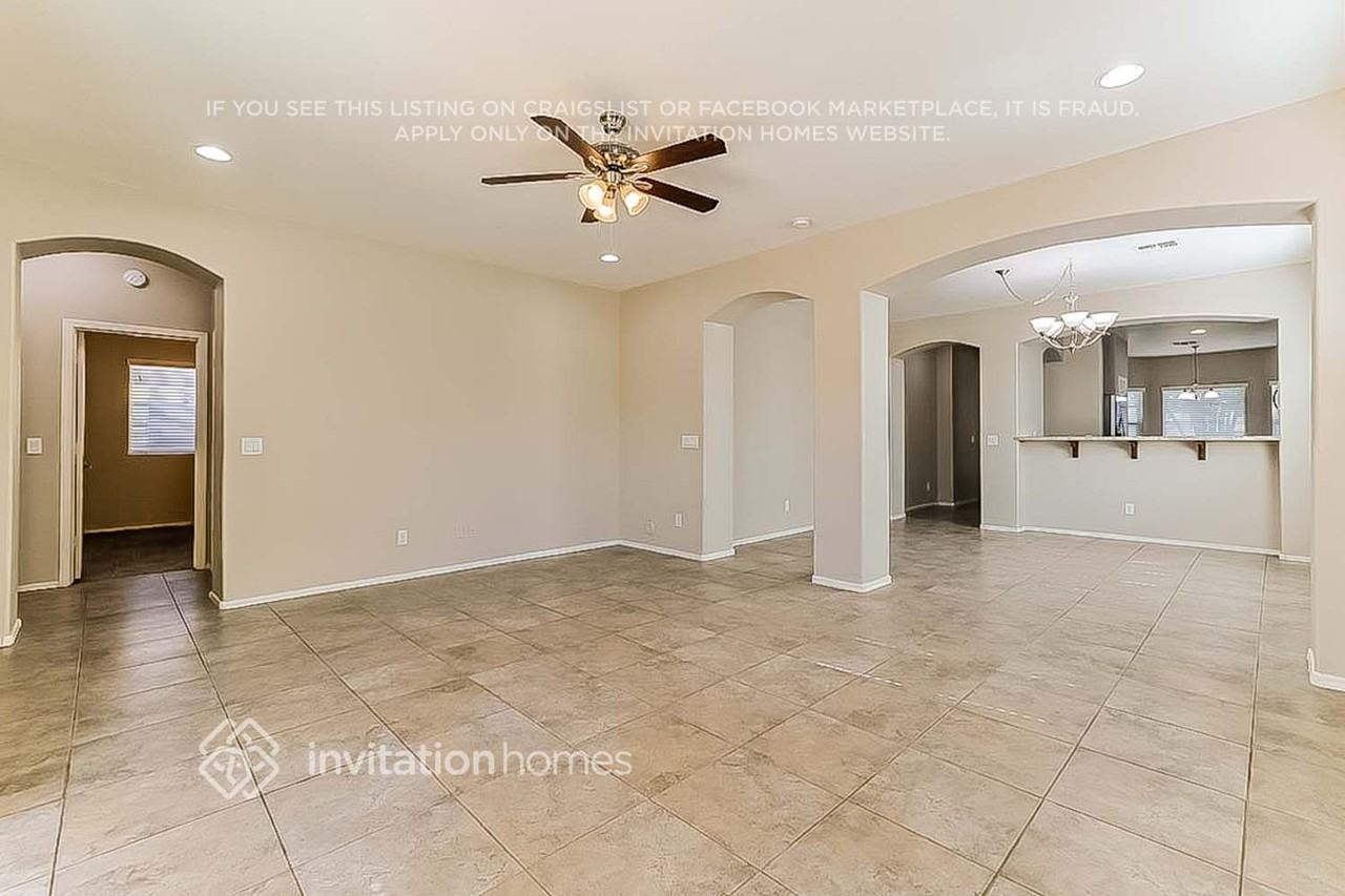 1683 W Matthews Dr - Photo 4 of 17