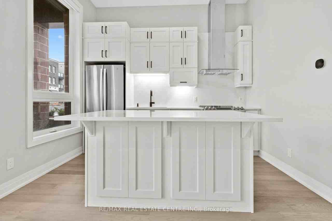 The Views On The Preserve [3265 Carding Mill Tr Oakville] - Photo 3 of 19