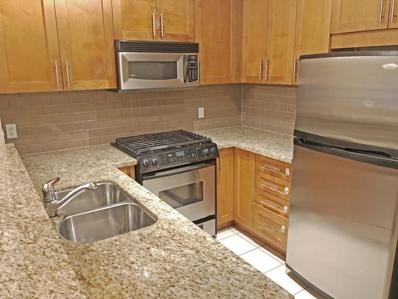 4885 Valley Dr - Photo 2 of 13