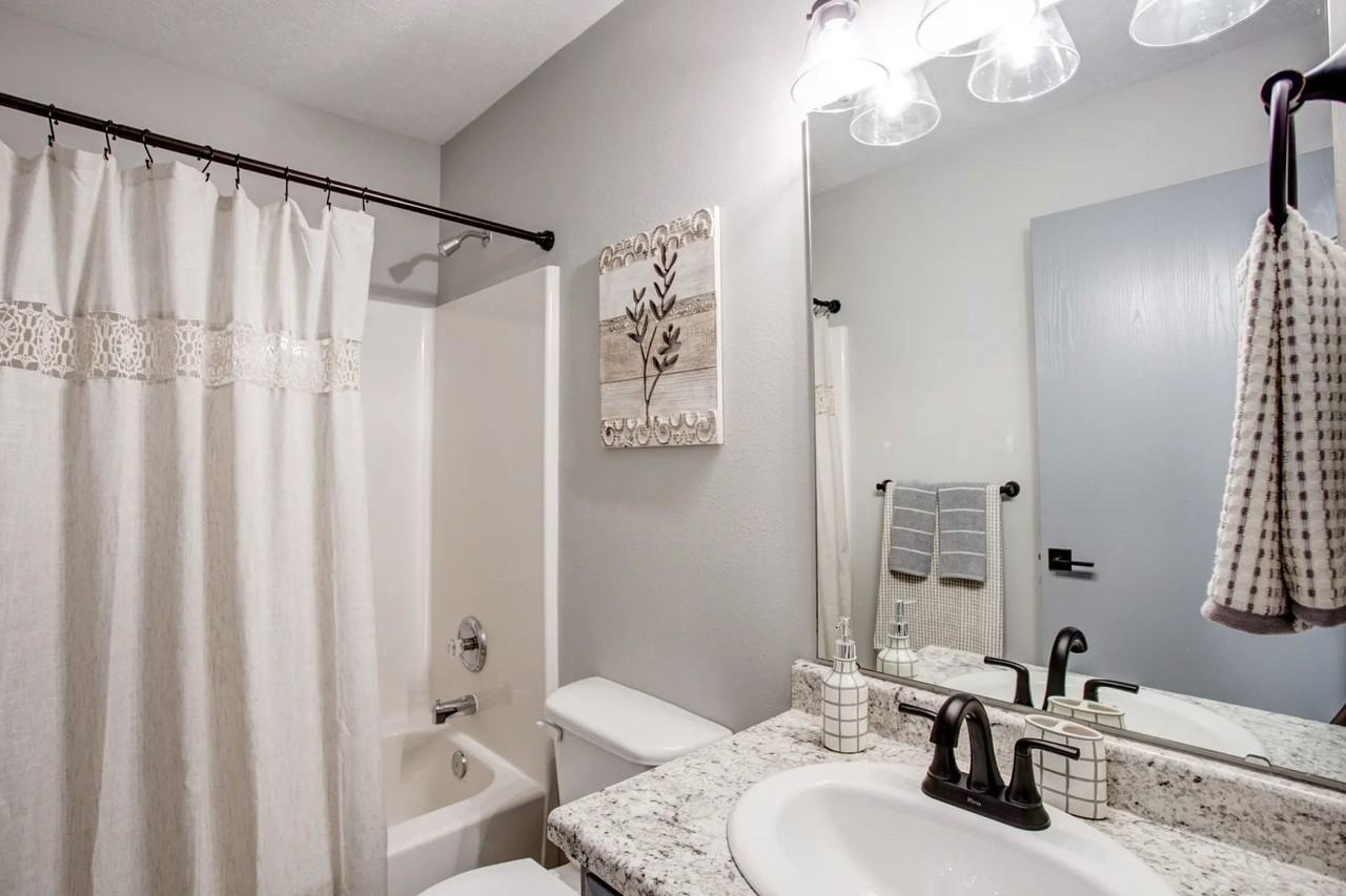 South Valley Apartments - Photo 4 of 50