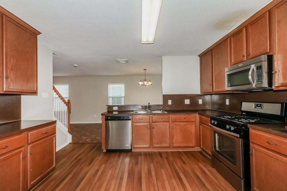 20814 Trenton Valley Ln - Photo 6 of 17