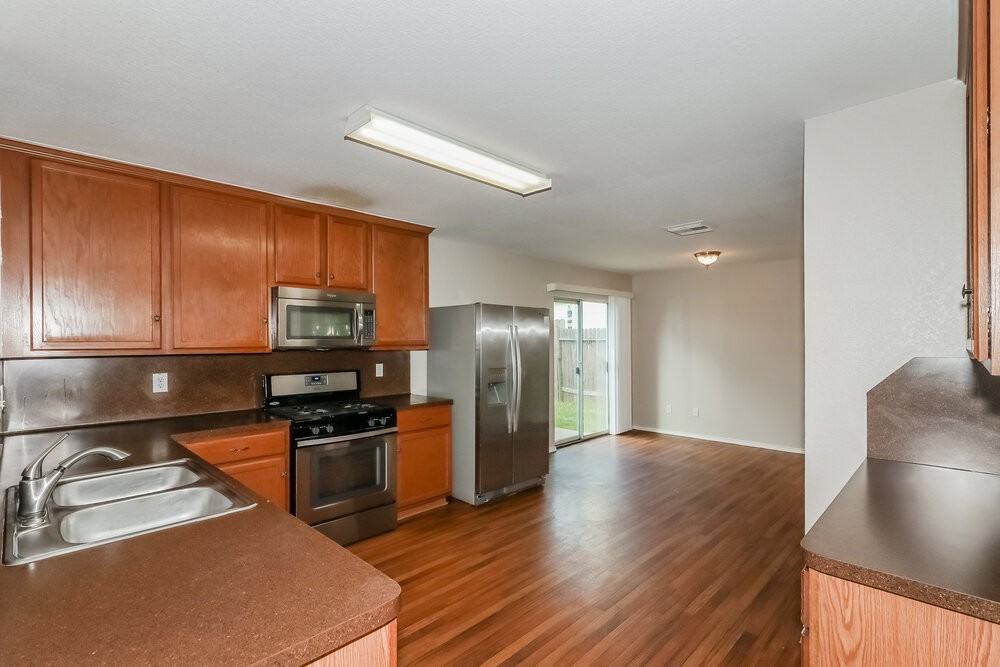 20814 Trenton Valley Ln - Photo 7 of 17