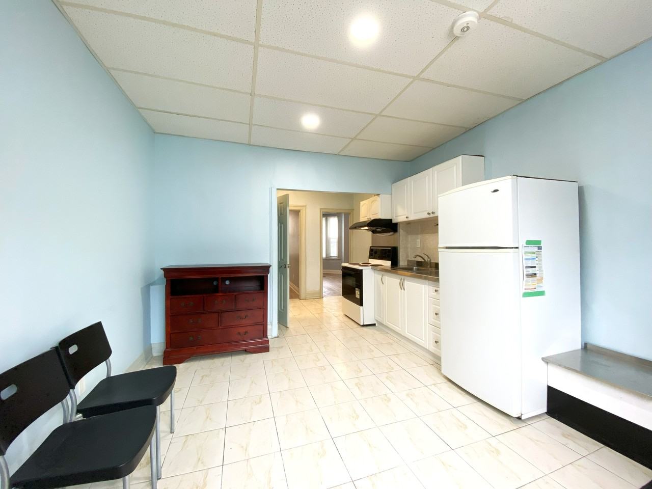 293 Broadview Avenue - Photo 2 of 10