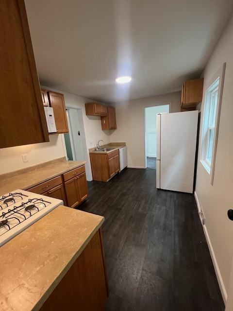 941 W 8th St - Photo 4 of 17