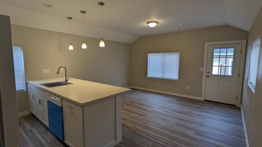 3973 Hayesville Dr Ne - Photo 3 of 13