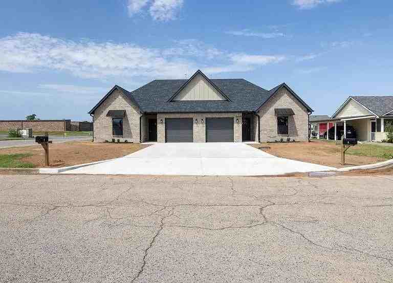 2 Emerald Ct - Photo 2 of 15