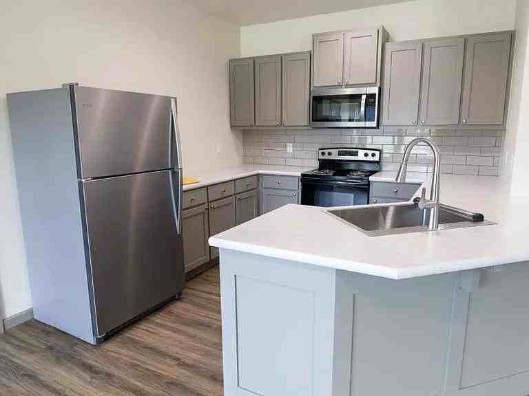 2 Emerald Ct - Photo 7 of 15