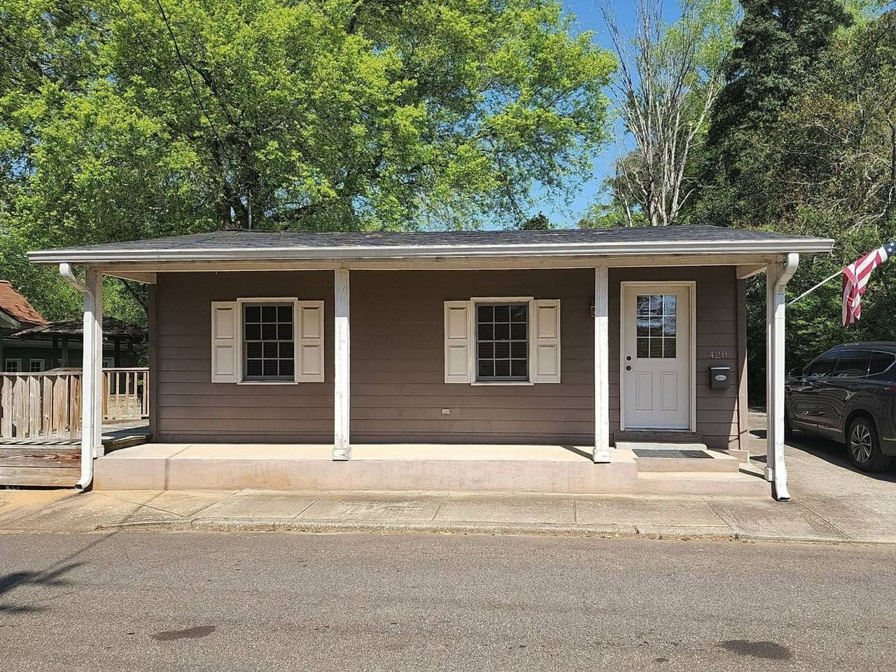 420 Bartow St - Photo 2 of 38