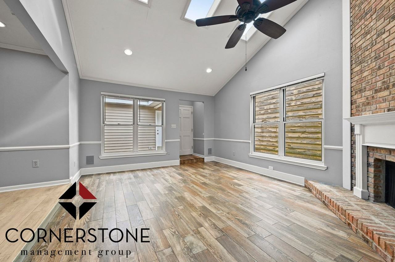 5952 Fort Clarke Dr N - Photo 2 of 16