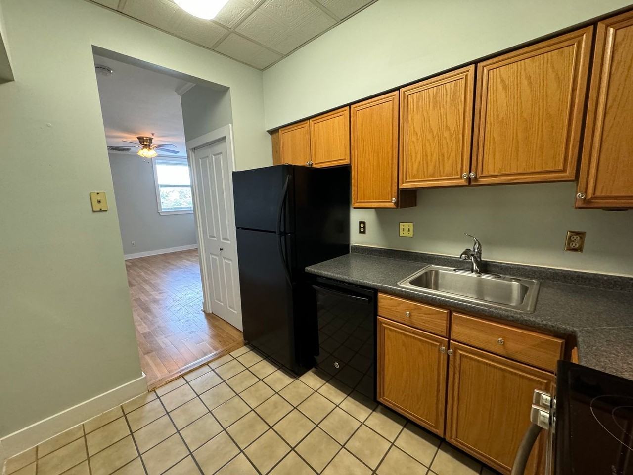 535 Main St - Photo 7 of 25