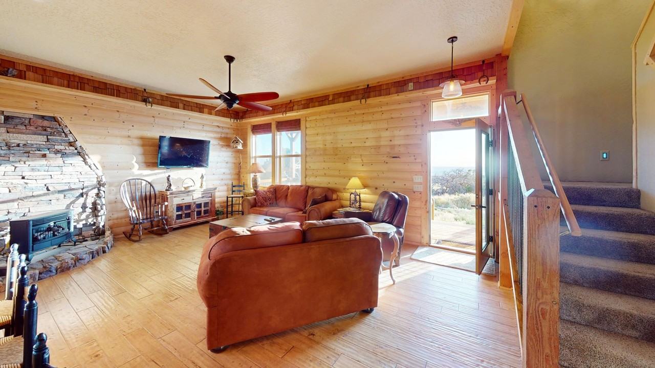 12343 Sand Flats Rd - Photo 2 of 38