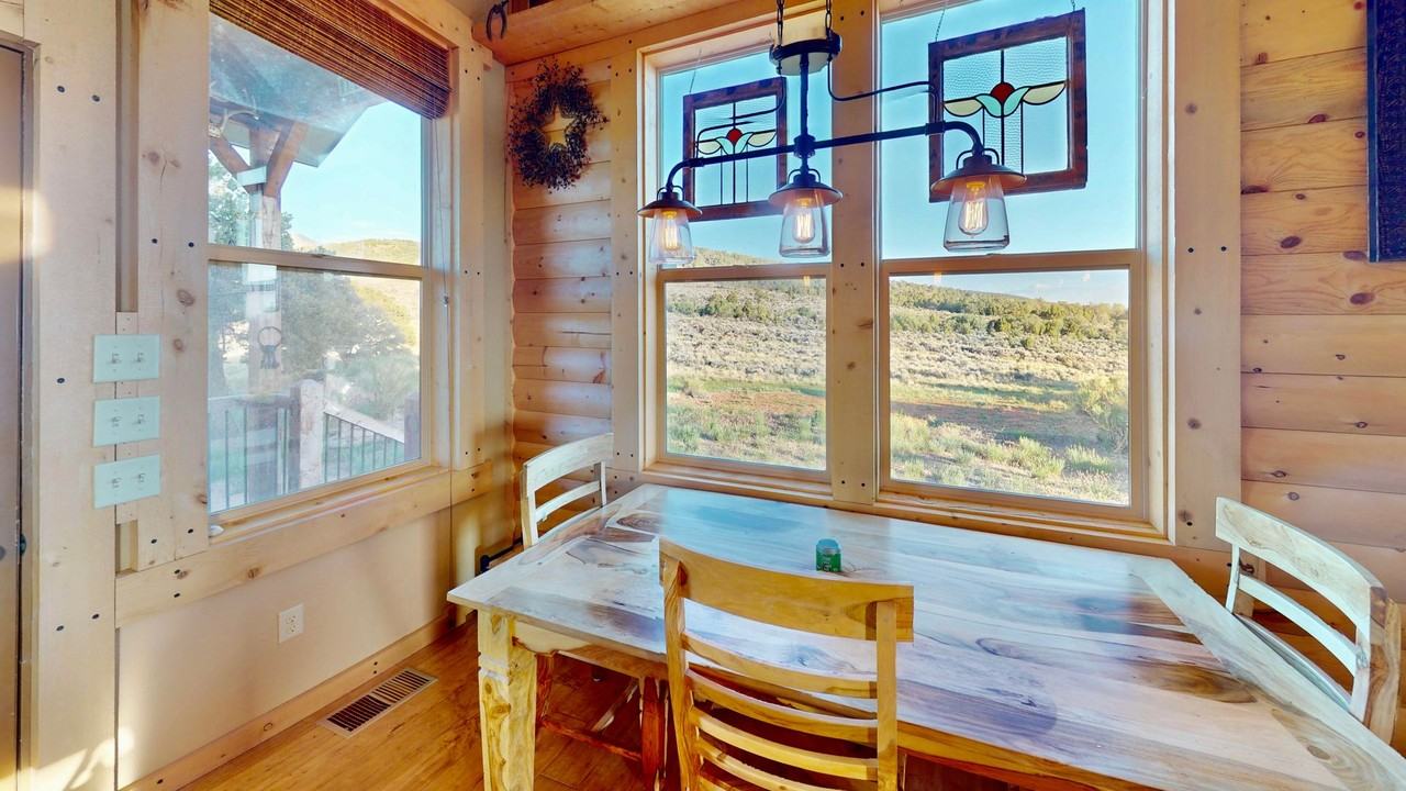 12343 Sand Flats Rd - Photo 6 of 38