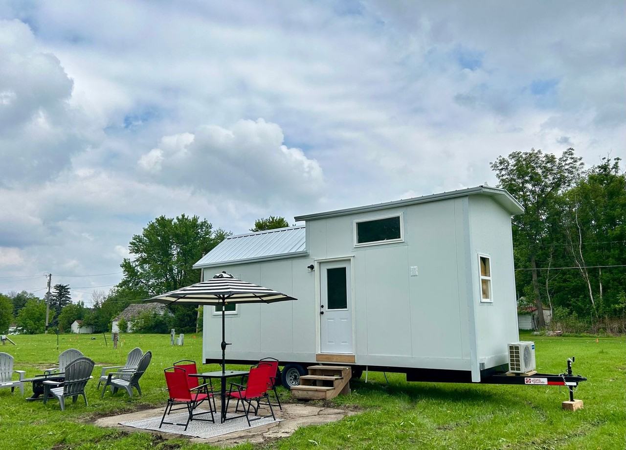 301 South Prairie Street - Photo 4 of 13