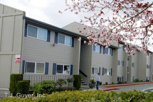 4702 108th Street SW-A 4701 109th Street SW-B - Photo 2 of 14