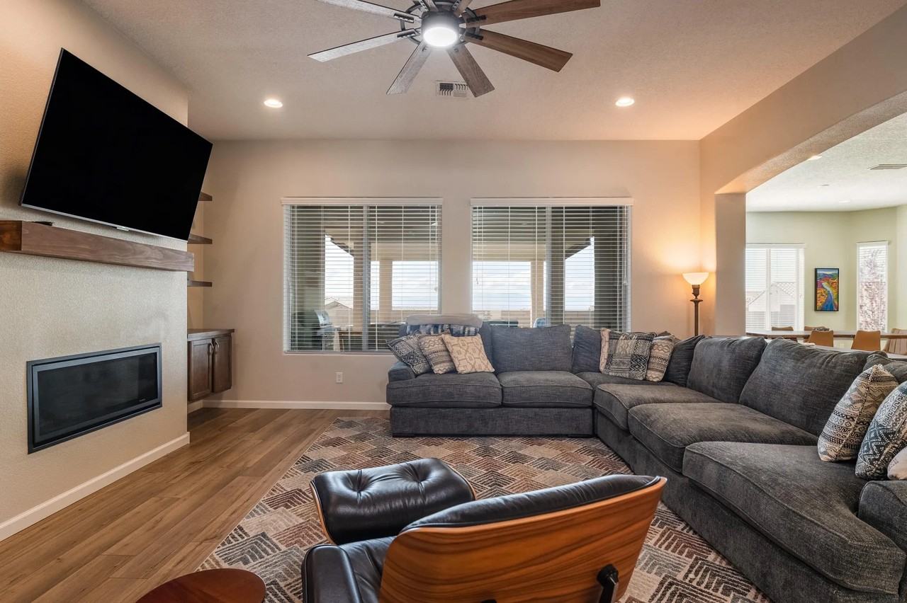 1720 Mount Hood Trl Nw #NA - Photo 6 of 43