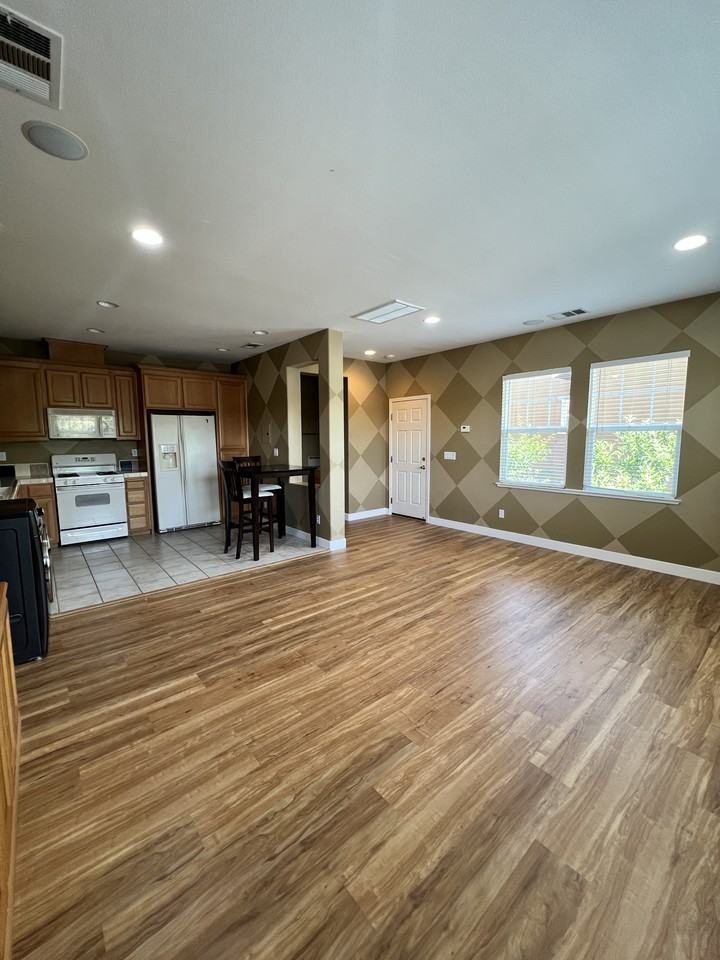 8520 Kern Ave #2 - Photo 2 of 8