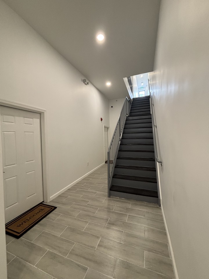 189 Main St #2A - Photo 6 of 7