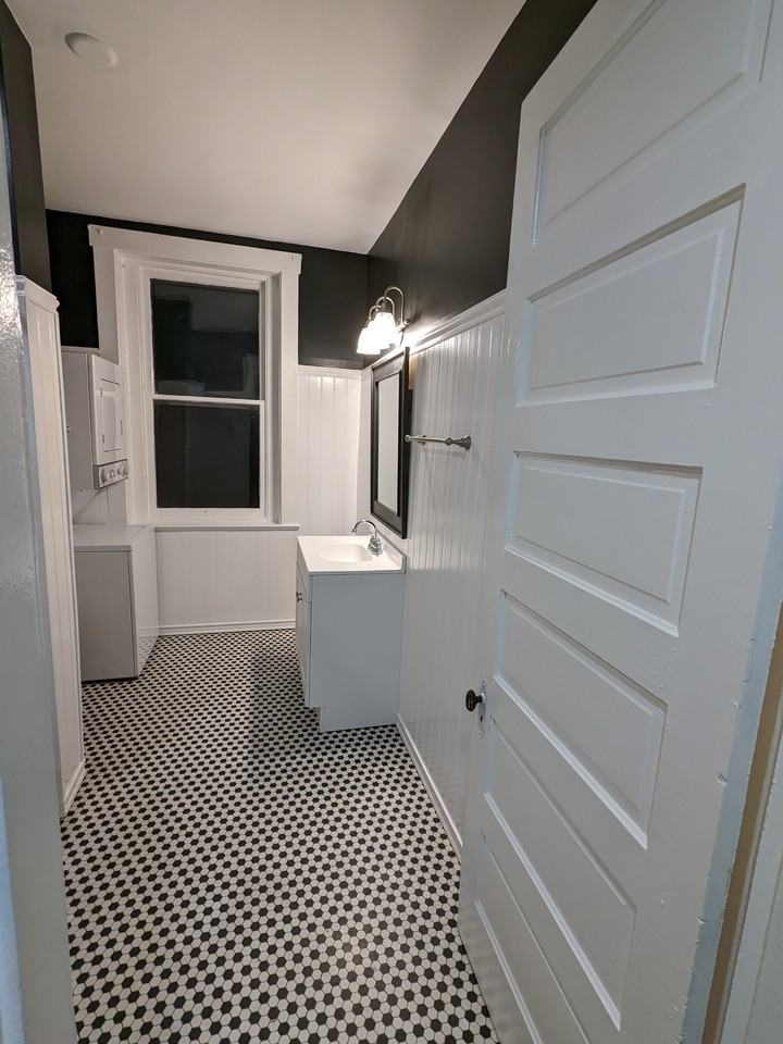 4619 Southern Pkwy #3 - Photo 7 of 16