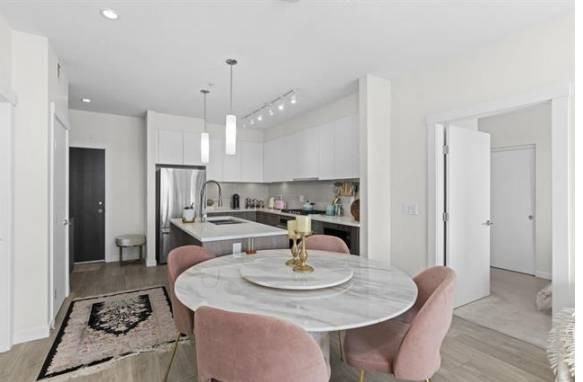625 East 3rd Street - Photo 2 of 17