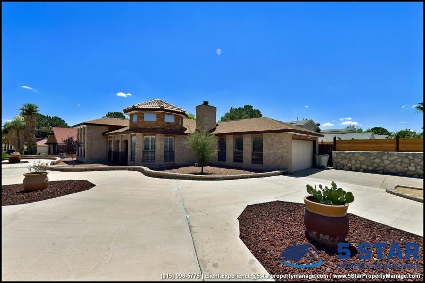 11620 Laura Marie Dr - Photo 3 of 10