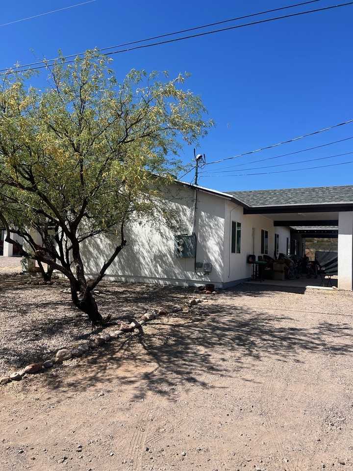 546 Valdez Court - Photo 4 of 14