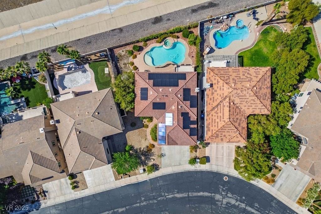 1813 Country Meadows Dr - Photo 4 of 50