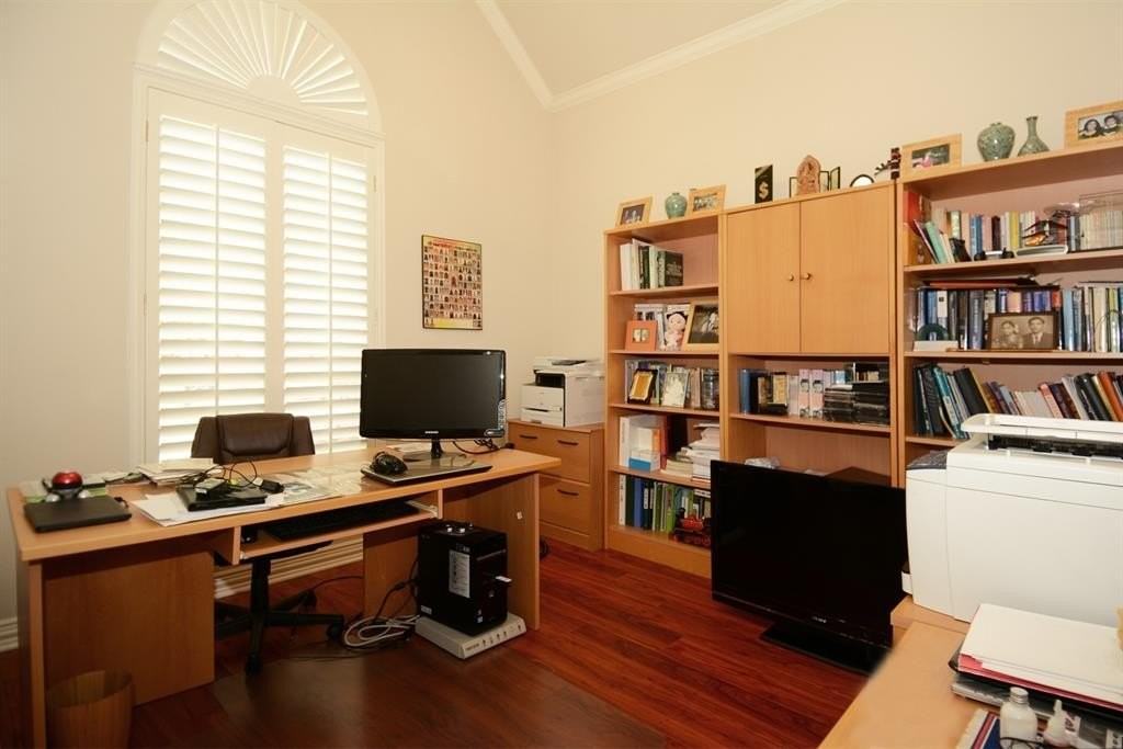 8617 Orchard Hill Dr - Photo 4 of 32