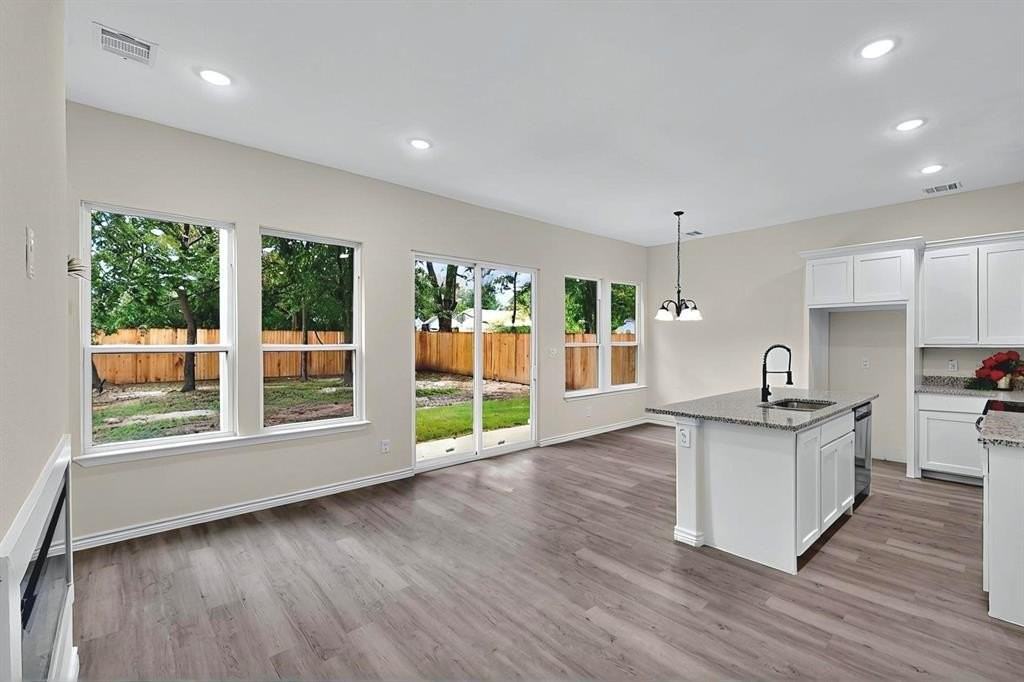 417 Martin Luther King Jr Dr - Photo 5 of 40