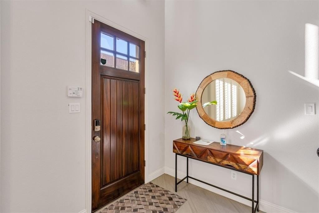 7232 Olivia Ln - Photo 5 of 40