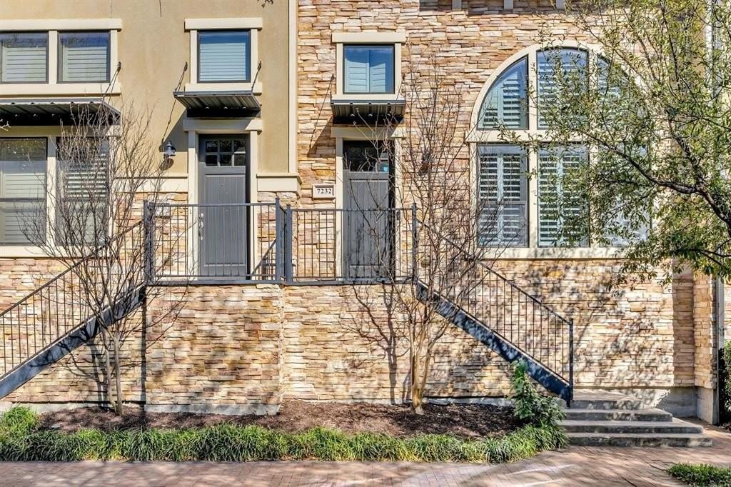 7232 Olivia Ln - Photo 7 of 40