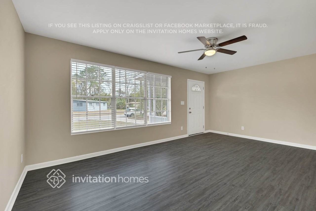 1650 Cezanne Dr W - Photo 4 of 21