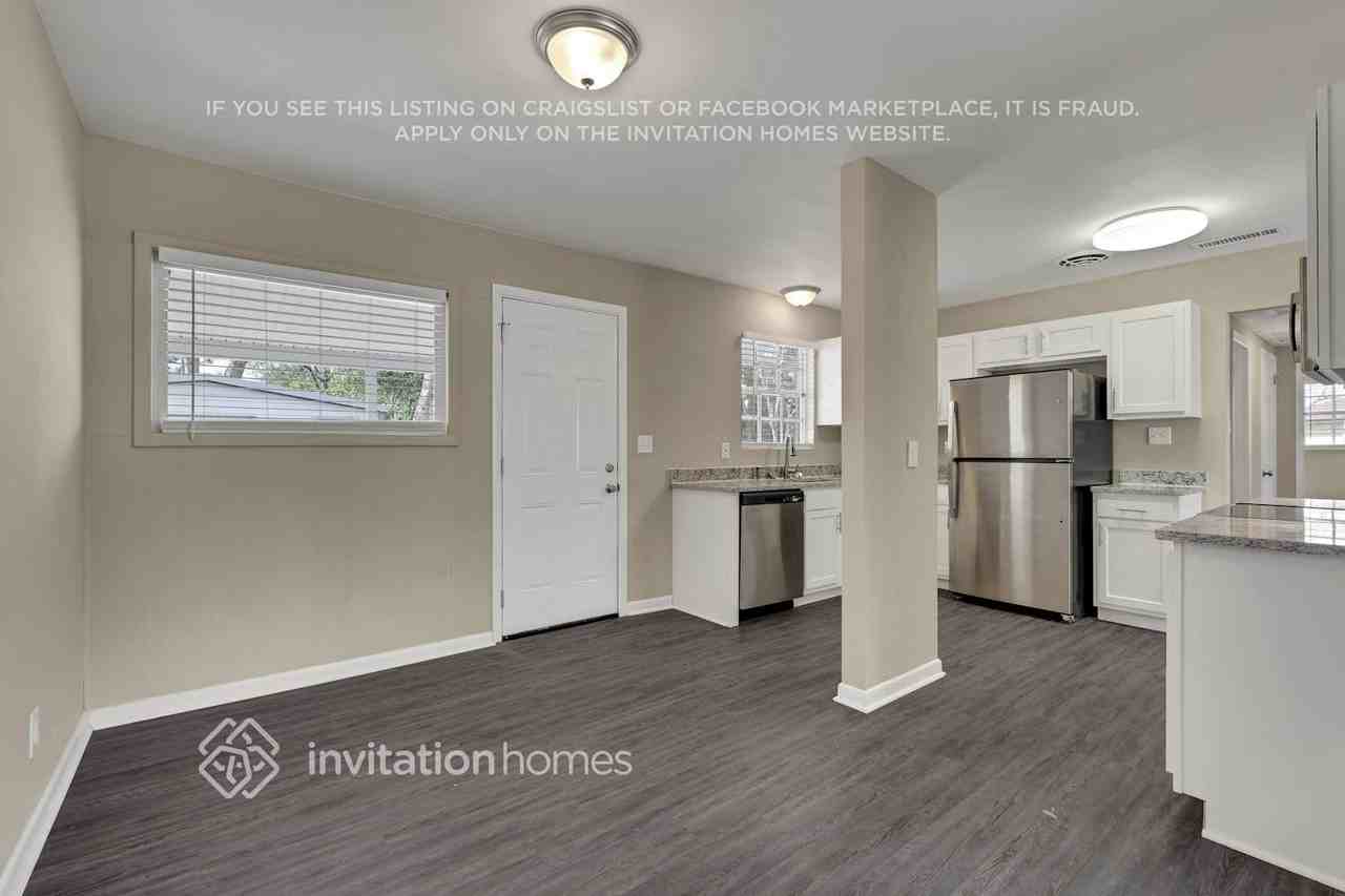 1650 Cezanne Dr W - Photo 6 of 21