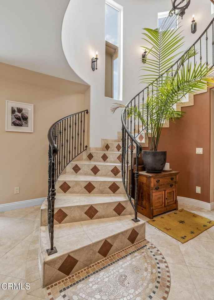 1206 Sagamore Ln - Photo 3 of 19