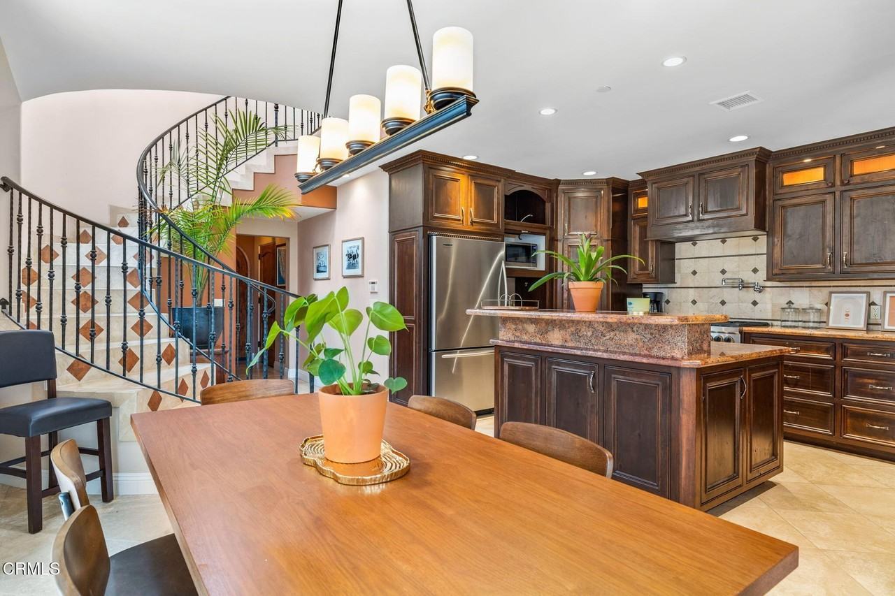 1206 Sagamore Ln - Photo 6 of 19