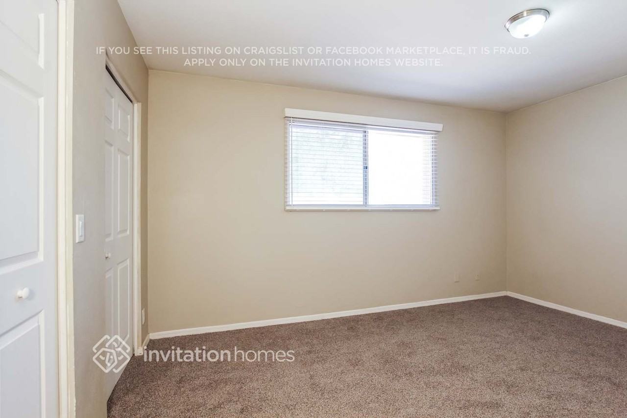 3225 S Albert Ave - Photo 4 of 11