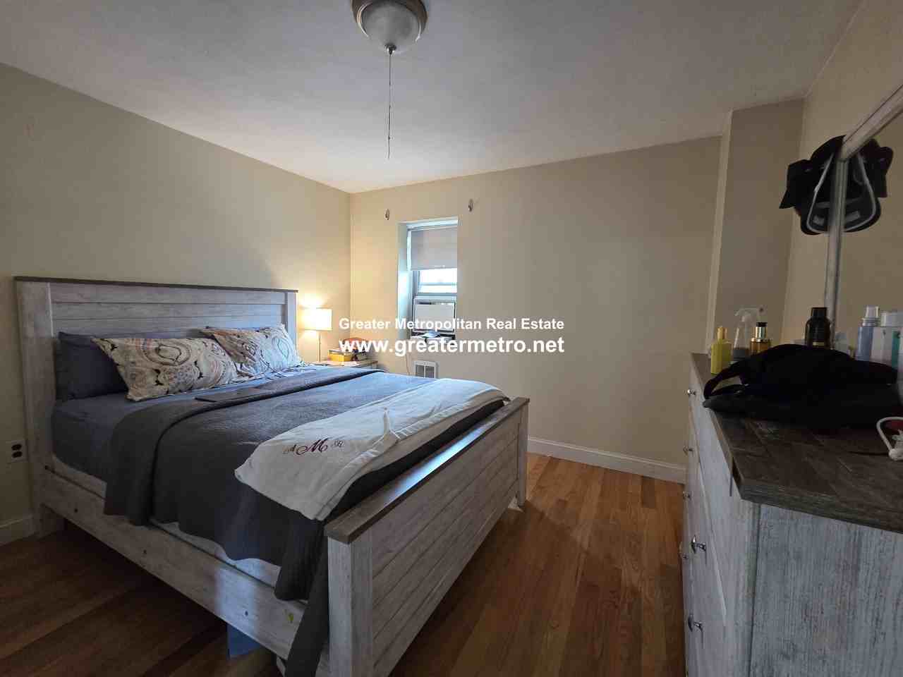 23 Fleet St #13 - Photo 7 of 22