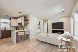 5014 N Rockwell St #1N - Photo 1 of 1
