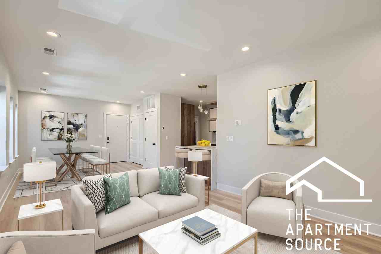 5014 N Rockwell St #1N - Photo 3 of 21