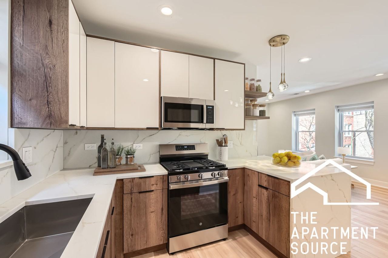 5014 N Rockwell St #1N - Photo 6 of 21