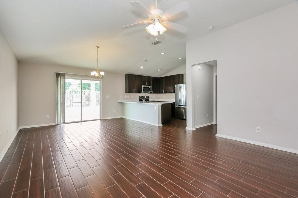 1329 Biscayne Grove Ln - Photo 4 of 16