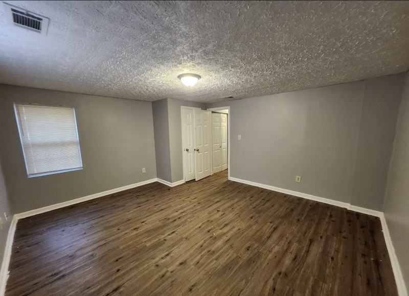 2940 Grand Ave Sw - Photo 2 of 14