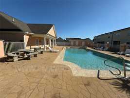 featured image of 25 Courtyard Way