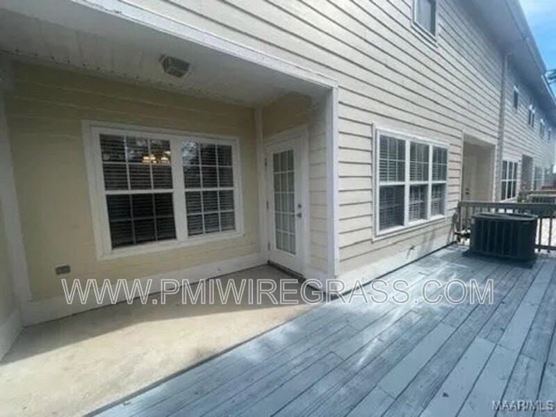 25 Courtyard Way - Photo 7 of 42