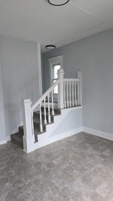 669 South 35th Street - Photo 5 of 11