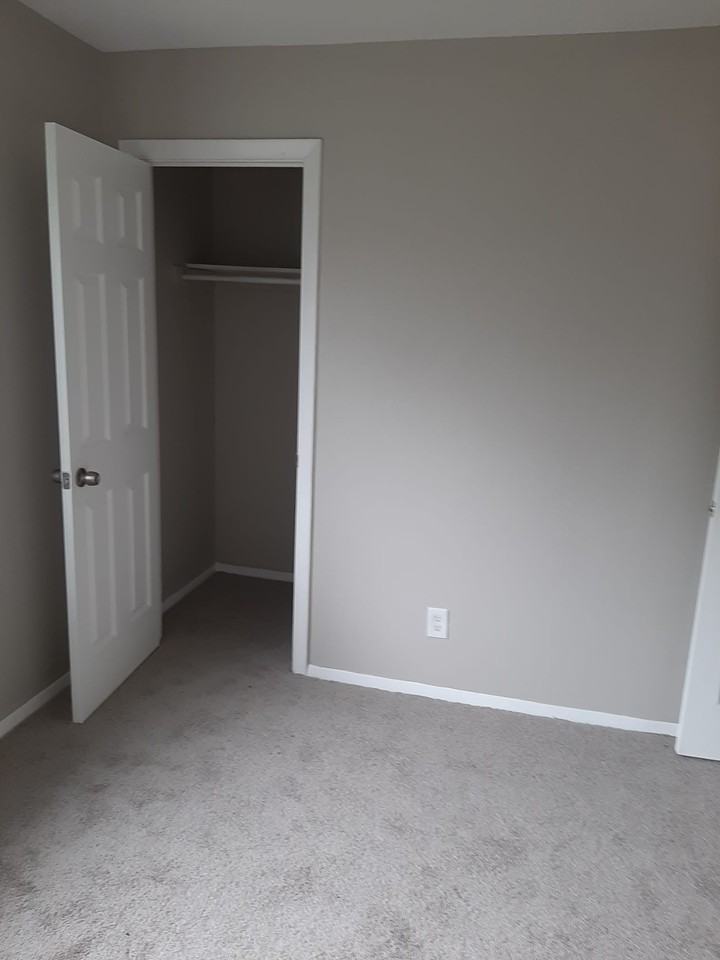 1900 Airline Ave #1906 - Photo 4 of 10