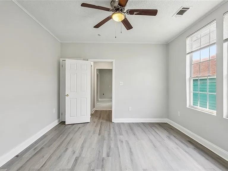 1005 Gordon St #1005 - Photo 3 of 8