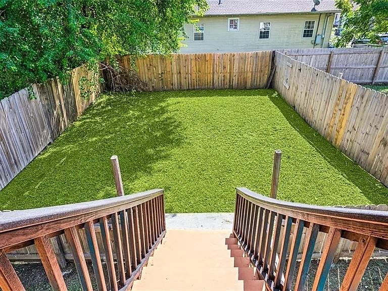 1005 Gordon St #1005 - Photo 7 of 8