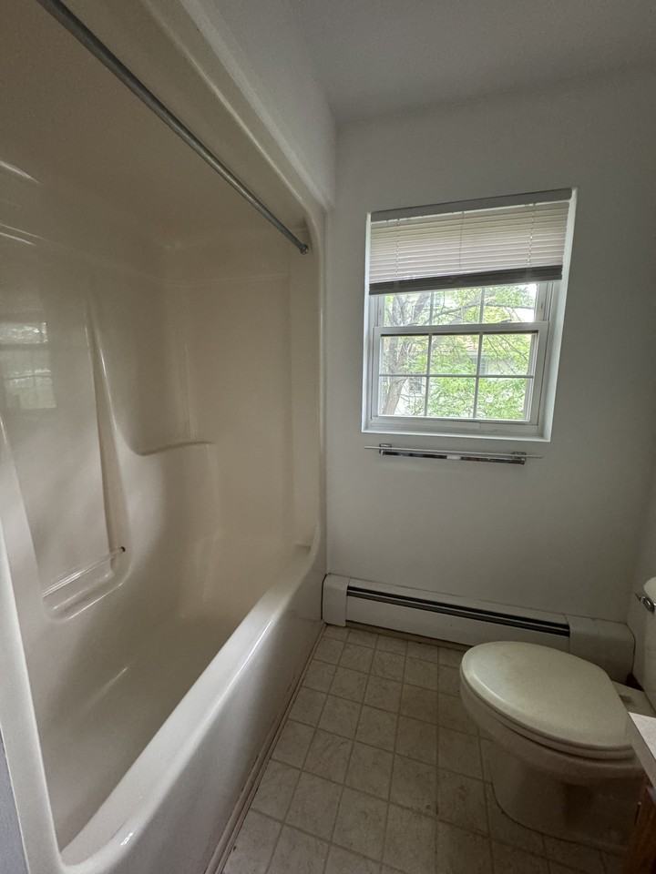 622 Terrace St - Photo 5 of 12