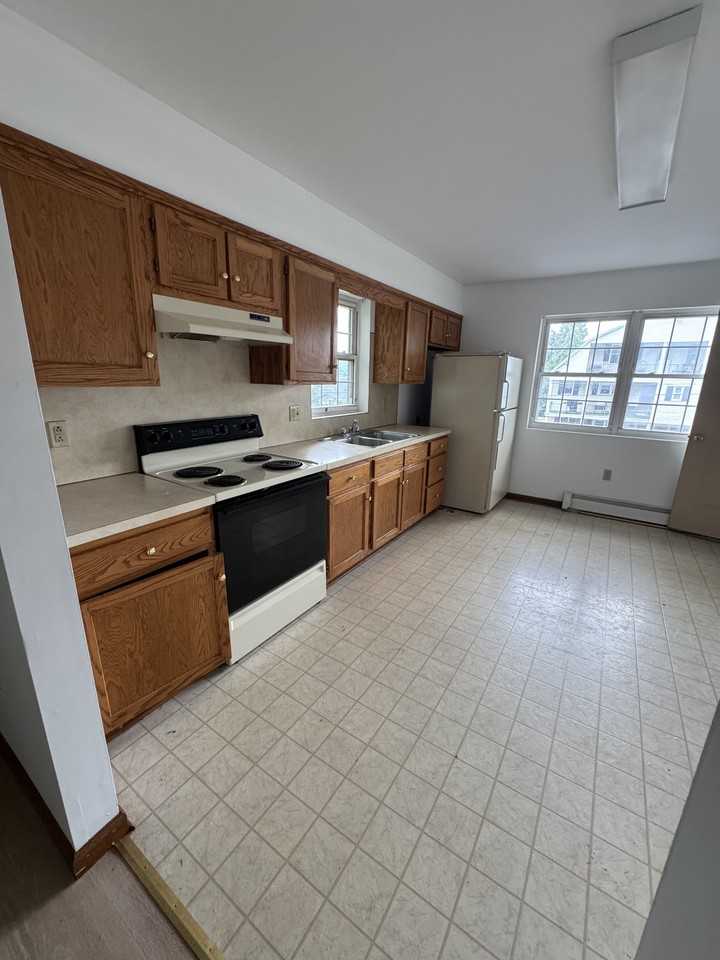 622 Terrace St - Photo 6 of 12